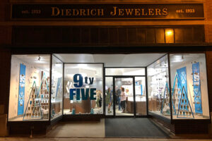 diedrich jewlers 2018 holiday window display