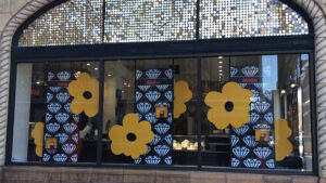 kesslers diamonds 2017 spring window display