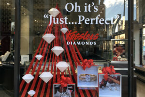 kesslers holiday window display