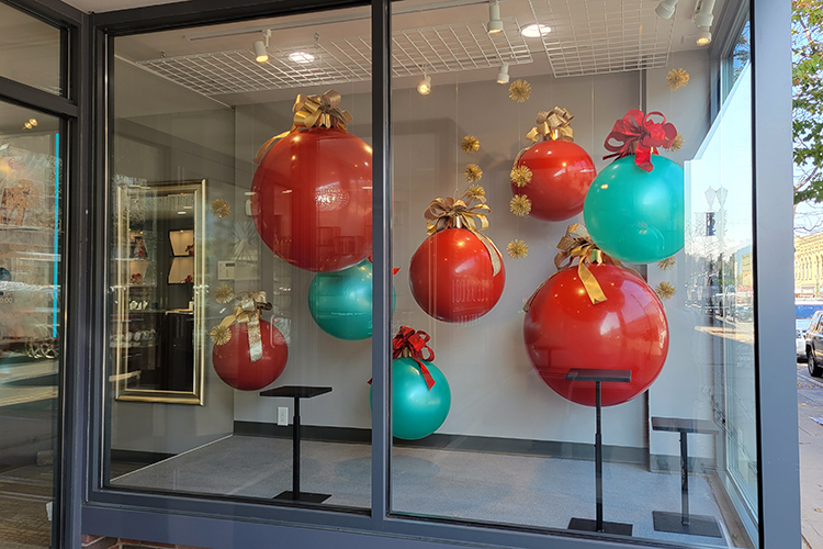 holiday window display