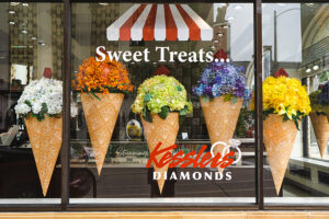 summer window display